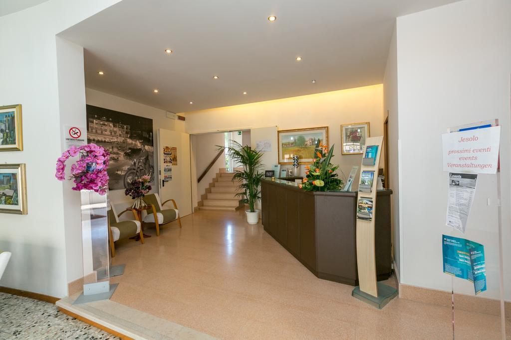 Hotel Colonna Τζεσόλο Λίντο Εξωτερικό φωτογραφία